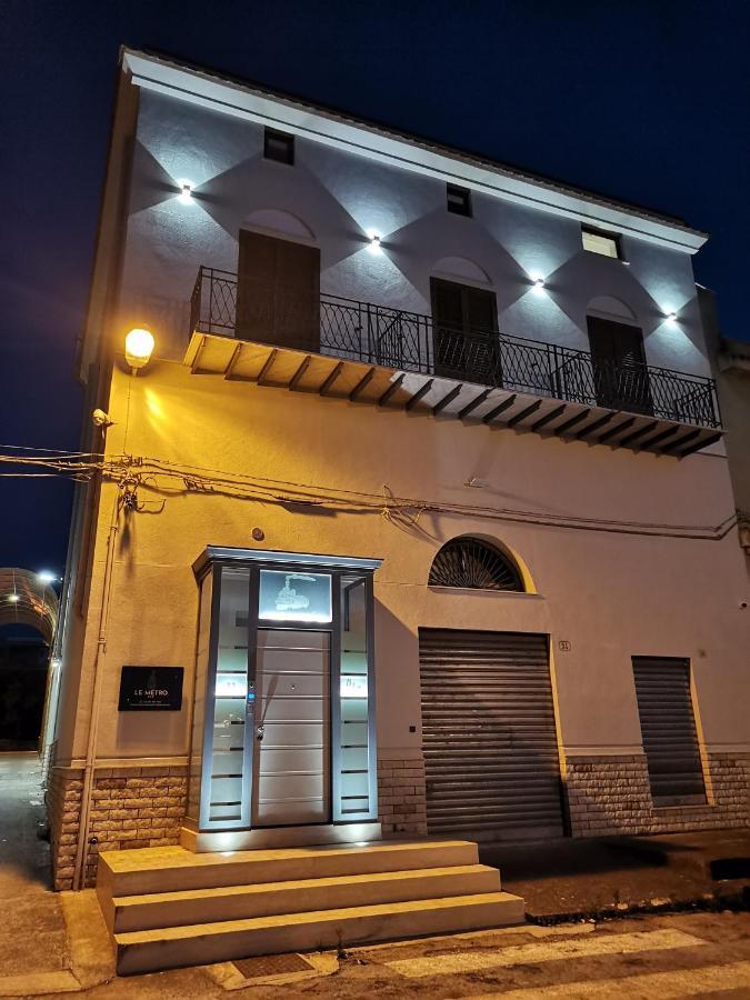 Le Metro Acomodação com café da manhã Carini Exterior foto